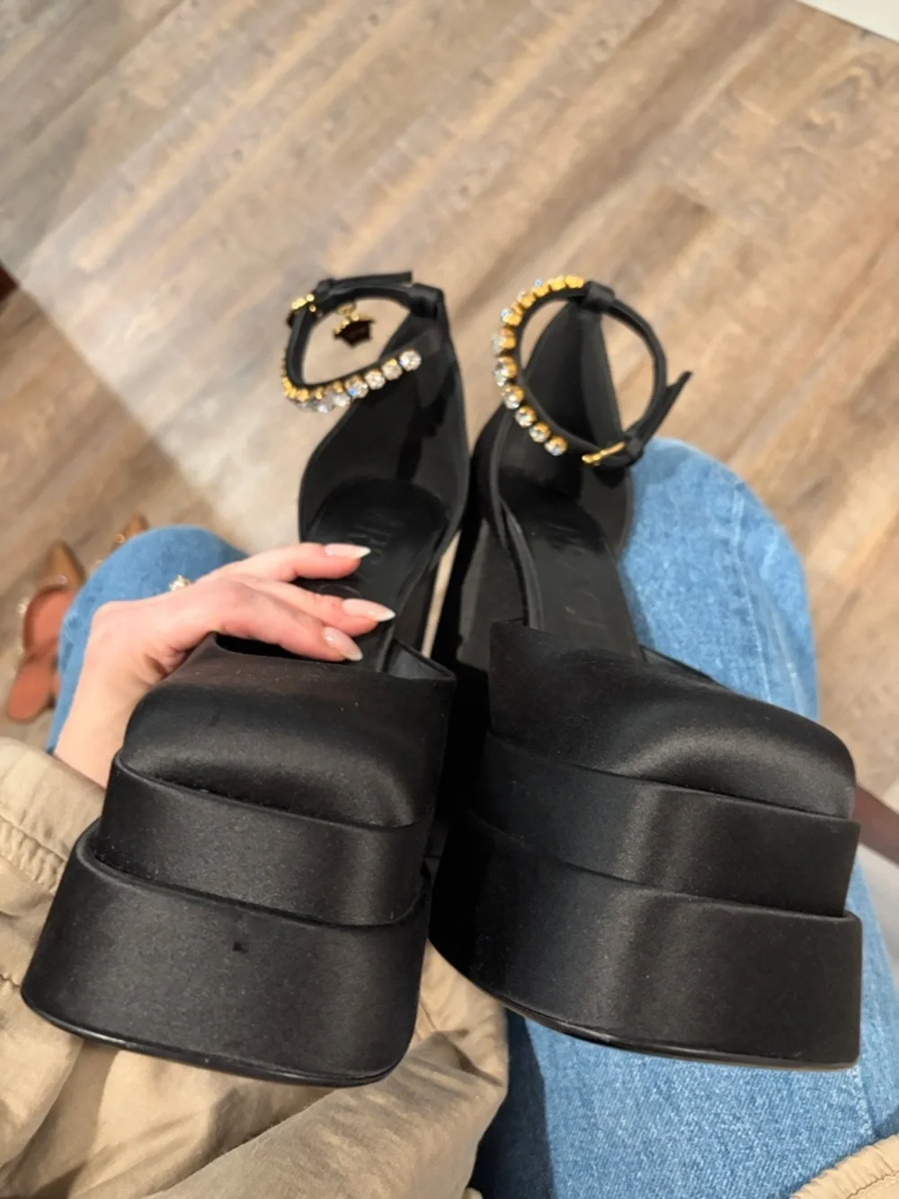COPY Versace Aevitas Satin Platform Pumps Ankle Strap Medusa Charm 39 - Picture 6 of 7